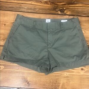 GAP Women's Green City Shorts